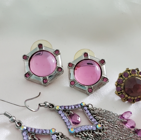 Purple ( Pink) Vintage Earrings Lot ~ Vintage Jewelry - Picture 7 of 9